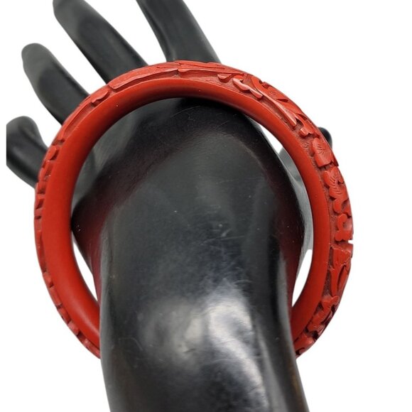 Carved Dragon & Floral Cinnabar Bangle Bracelet Scarlet Red Highly Detailed SZ8 - Picture 3 of 9